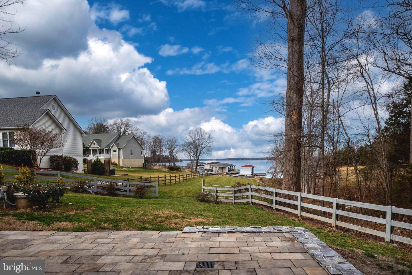 90 Pleasants View Pt