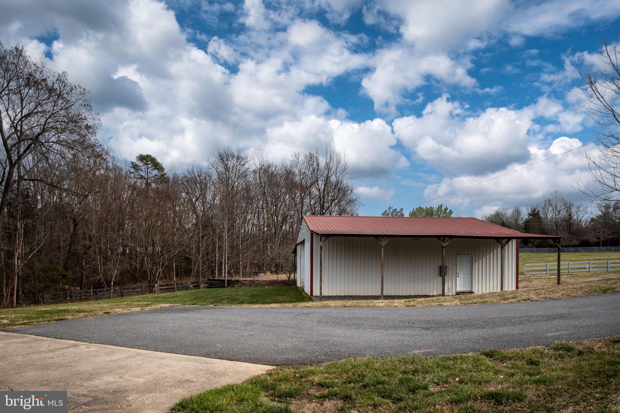 90 Pleasants View Pt