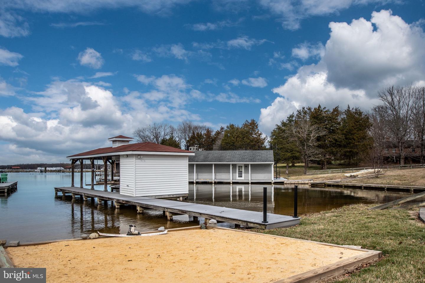 90 Pleasants View Pt