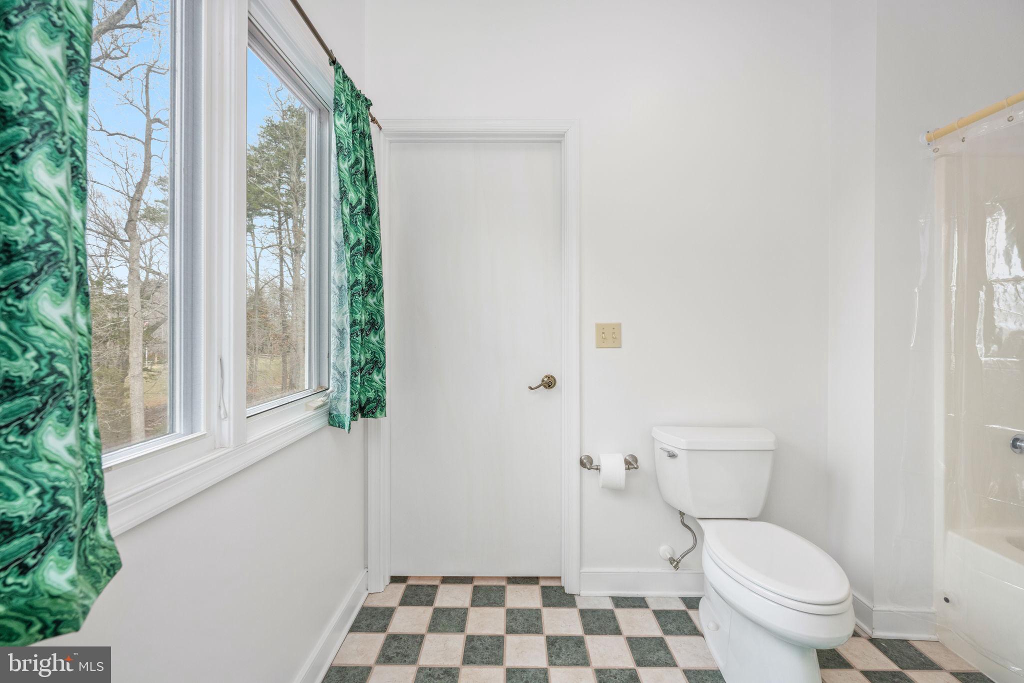 90 Pleasants View Pt