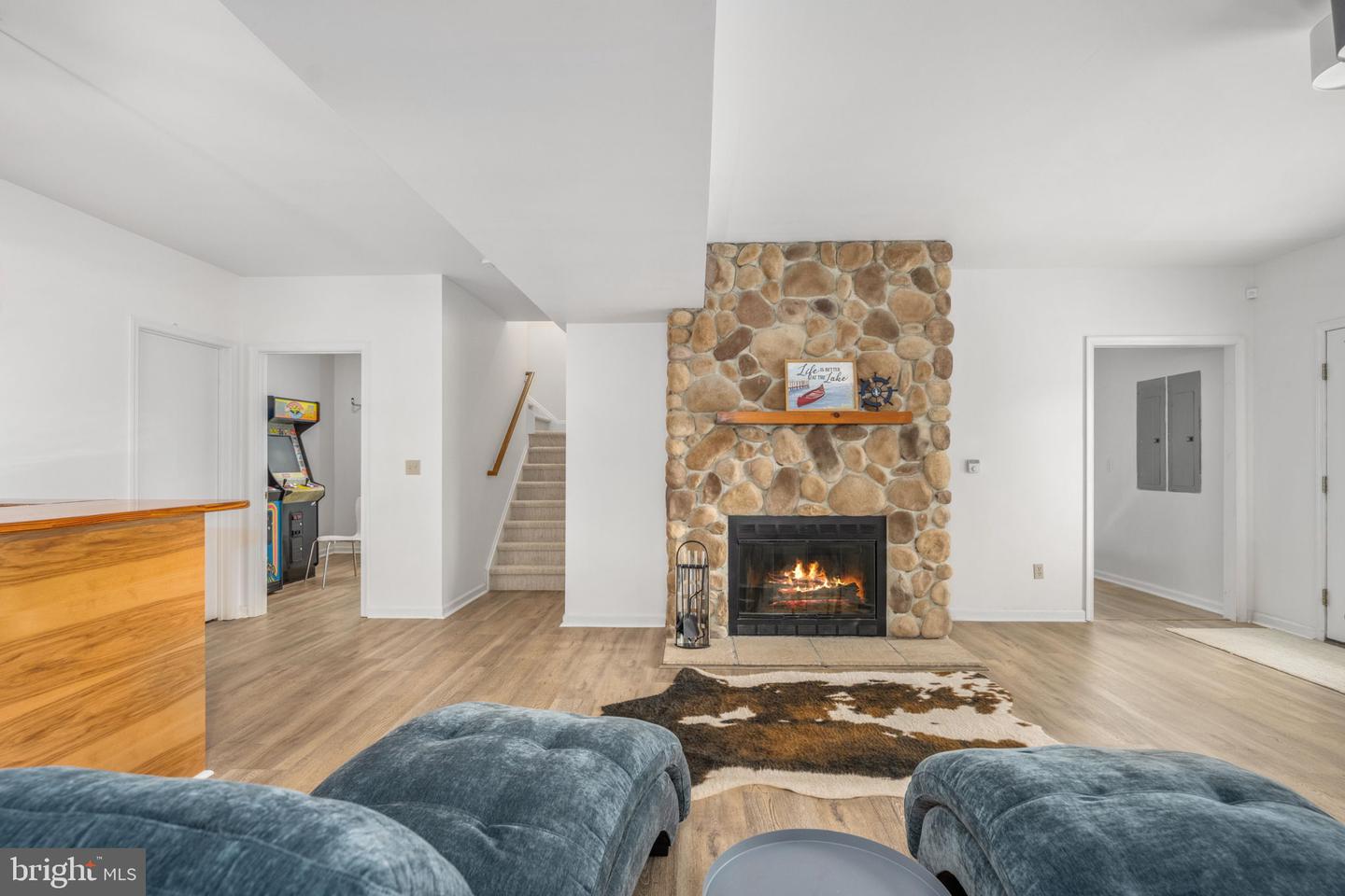 90 Pleasants View Pt