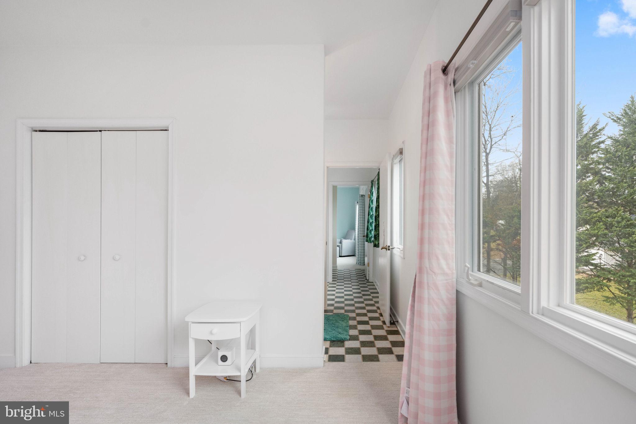 90 Pleasants View Pt