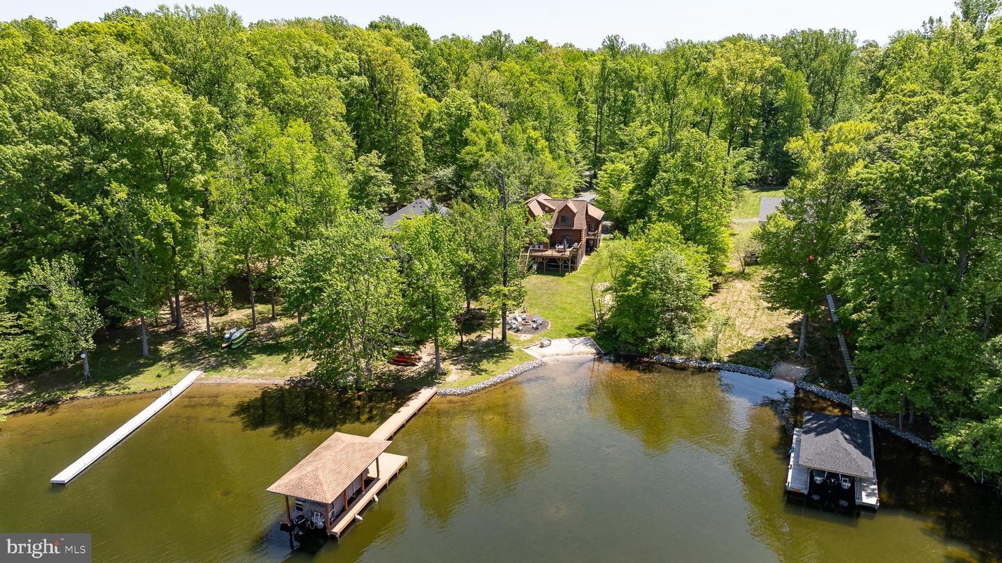 95 Cooke Ln