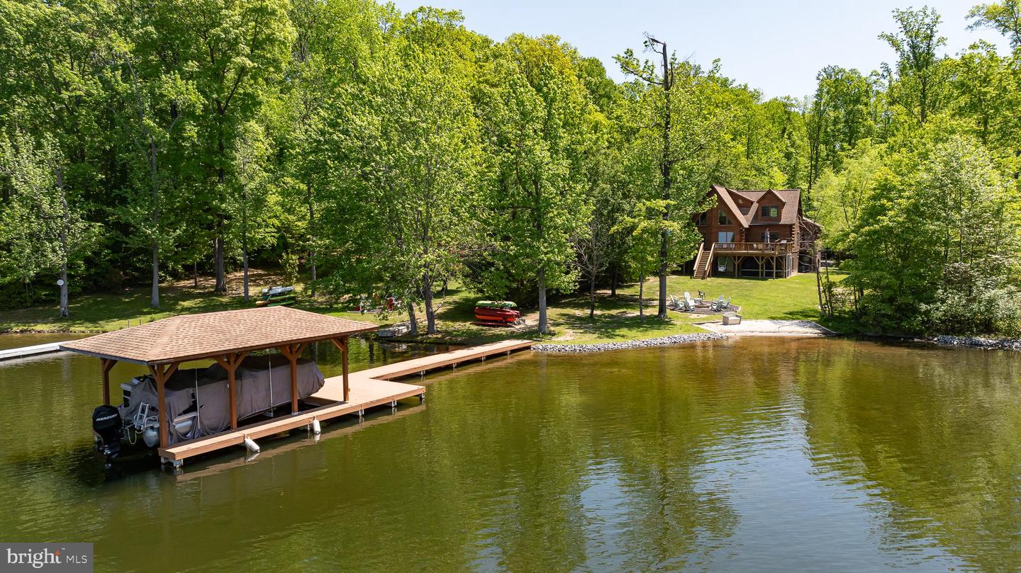 95 Cooke Ln