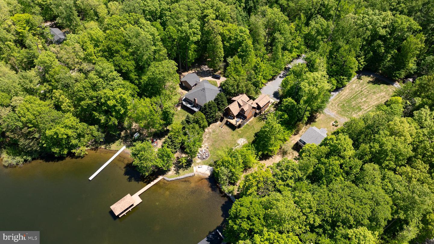 95 Cooke Ln