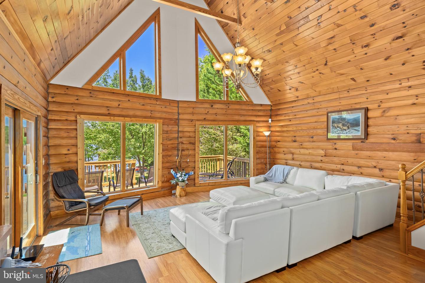 95 Cooke Ln