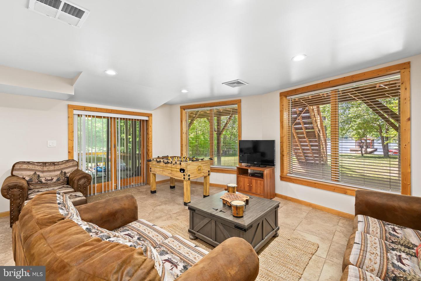 95 Cooke Ln