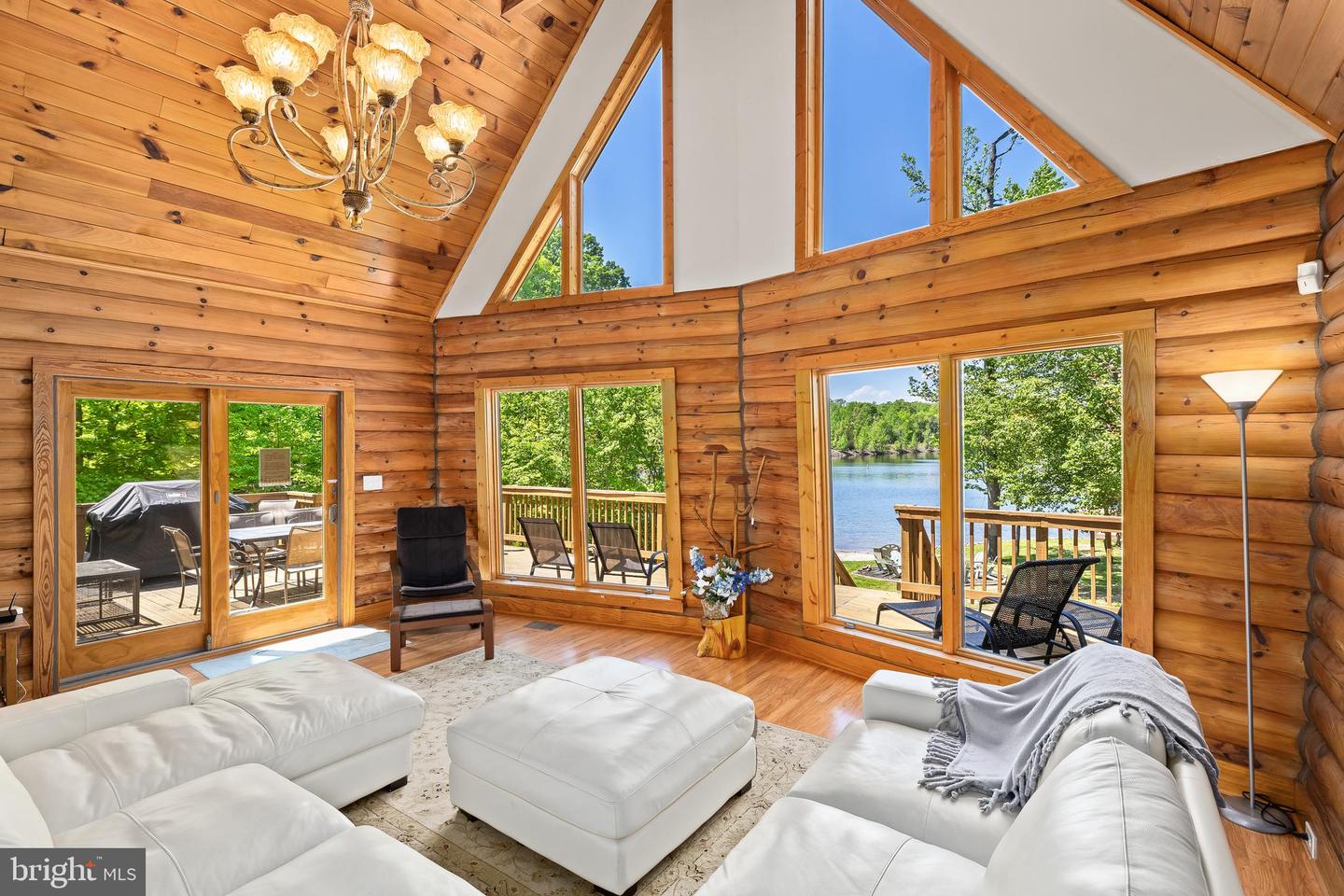 95 Cooke Ln