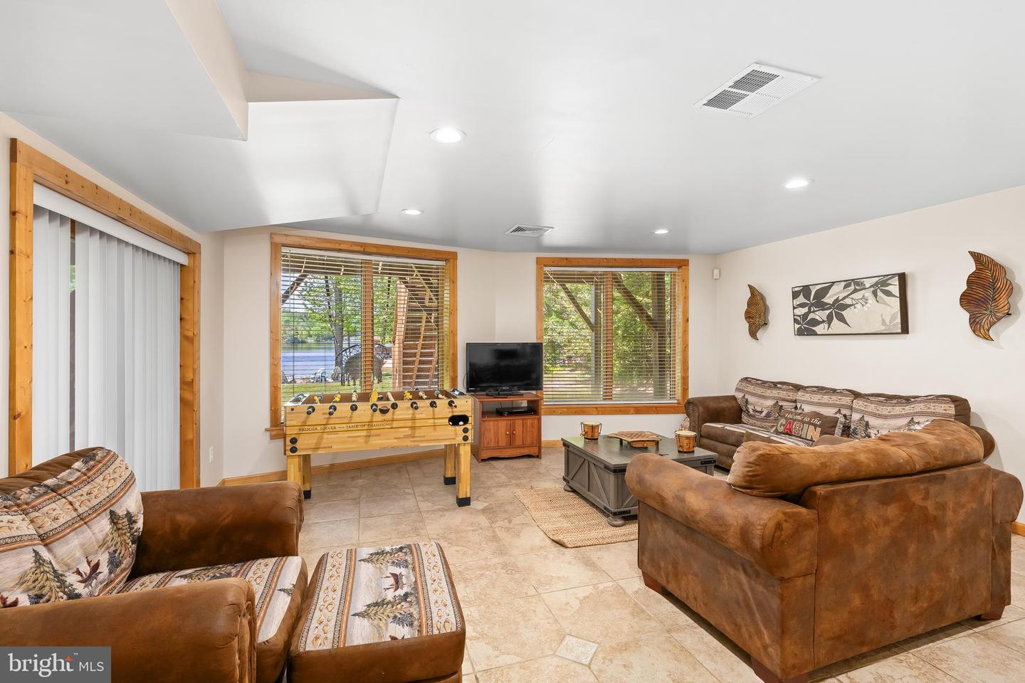 95 Cooke Ln