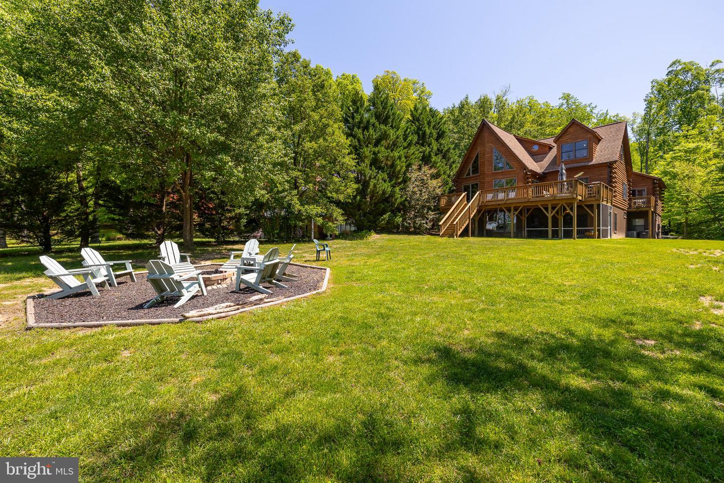 95 Cooke Ln