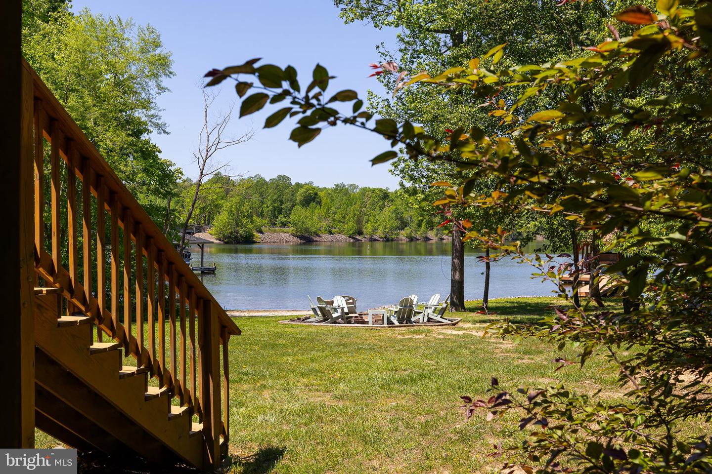 95 Cooke Ln