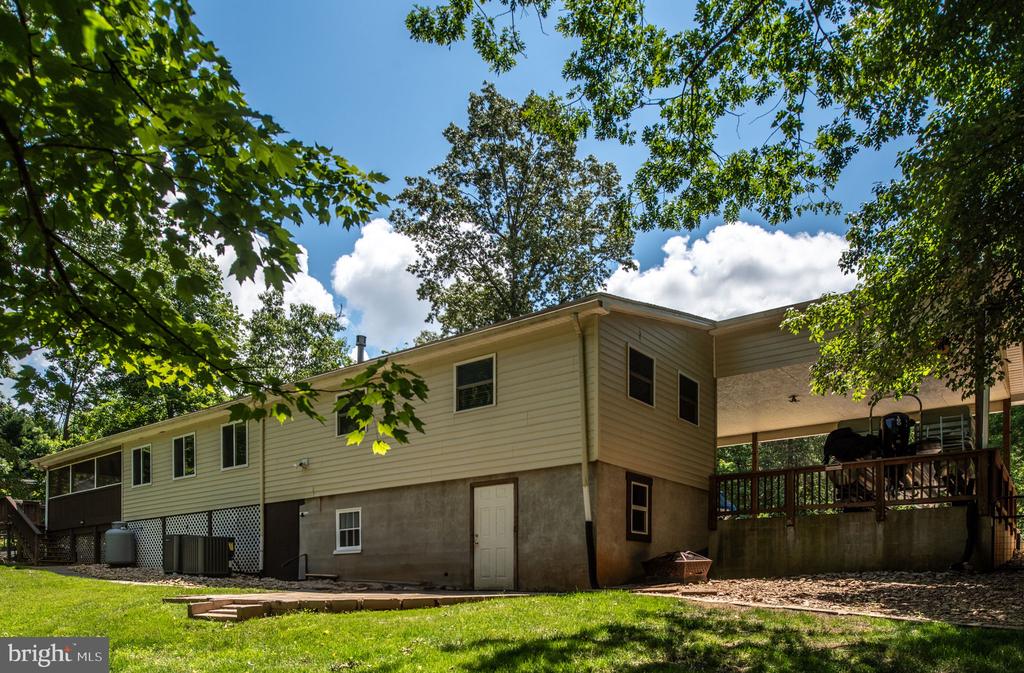 91 Madeline Ln