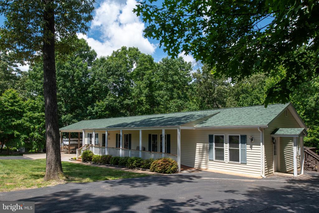 91 Madeline Ln