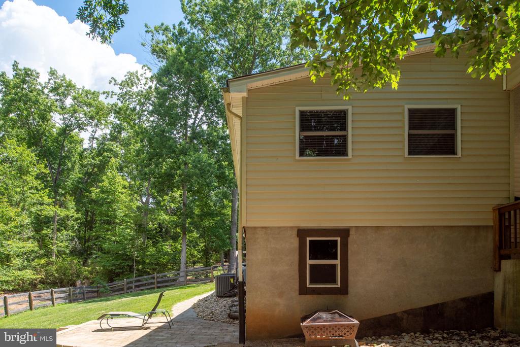 91 Madeline Ln