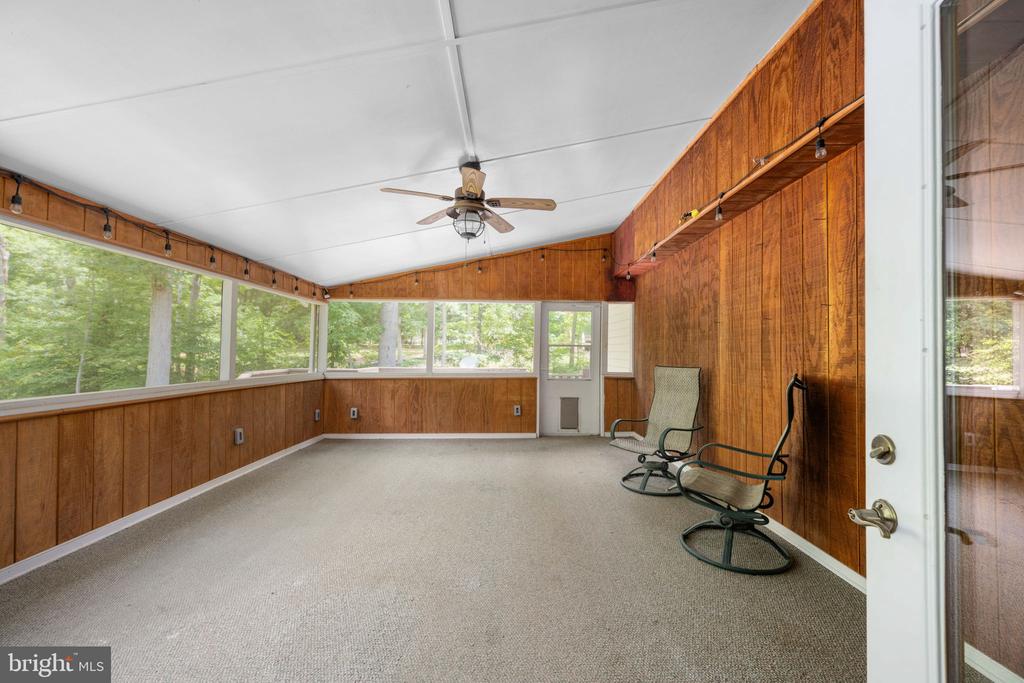 91 Madeline Ln