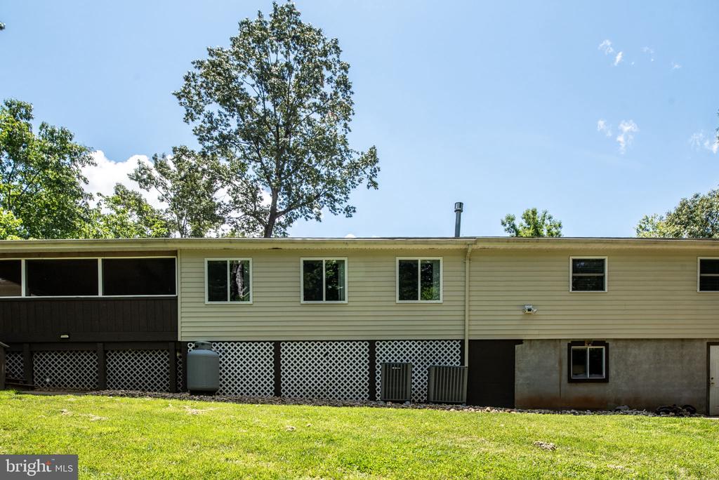 91 Madeline Ln