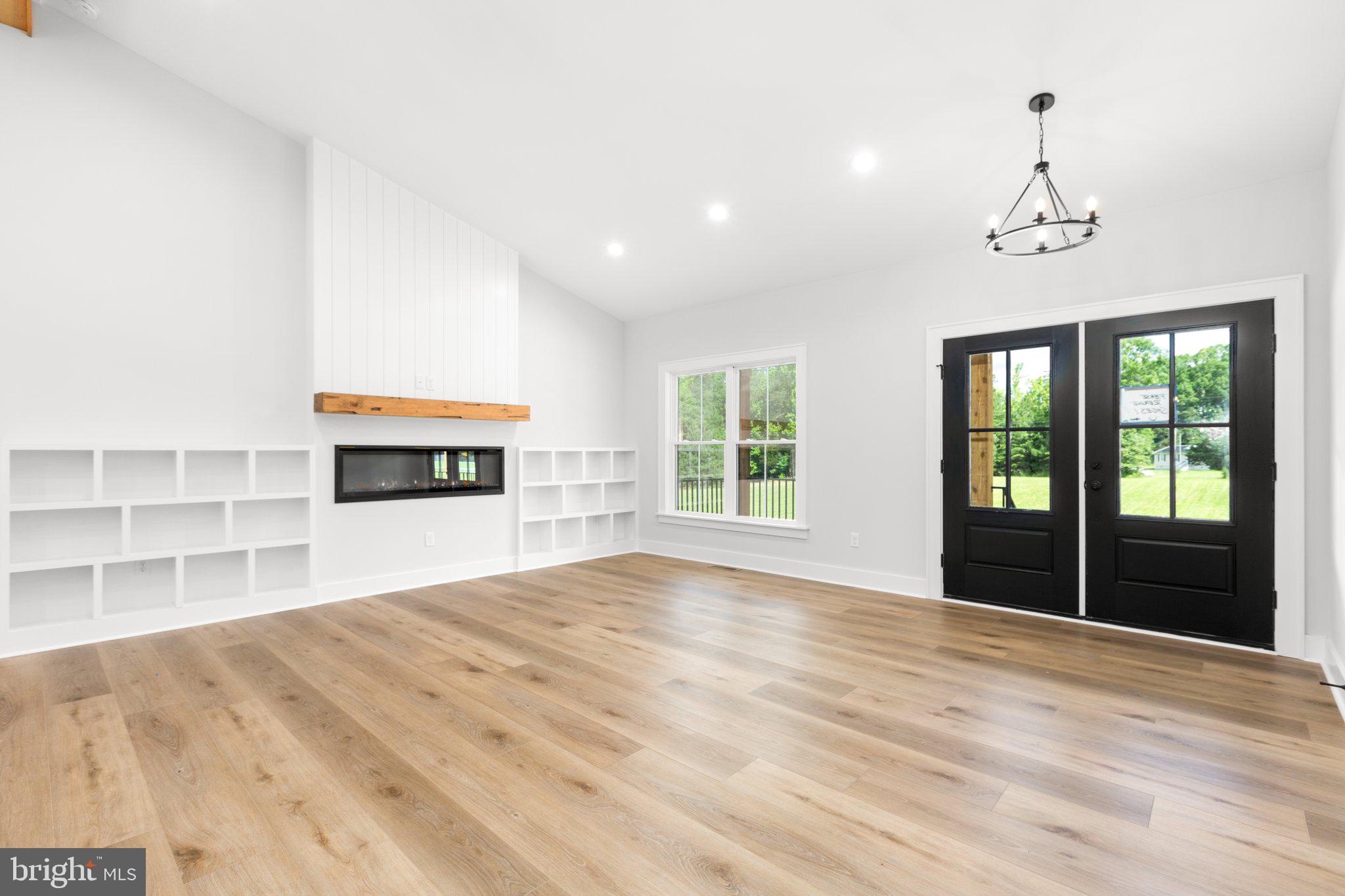 190 Madeline Ln