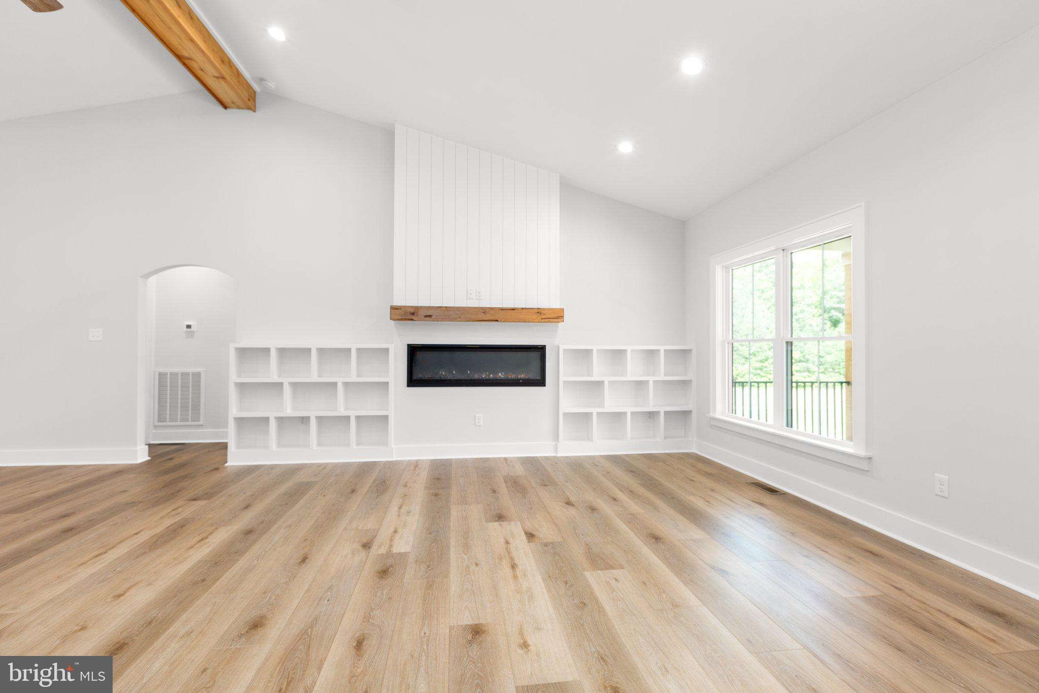 190 Madeline Ln
