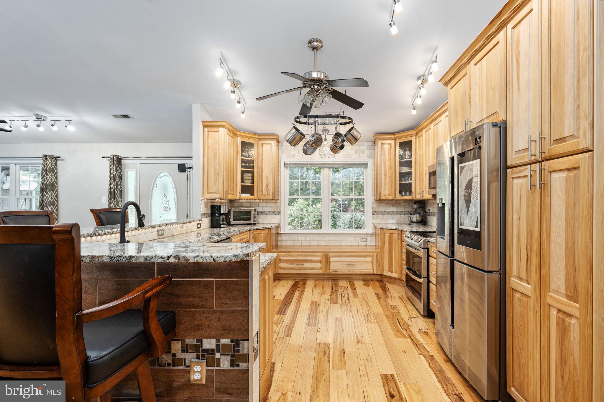 72 Forest Ln