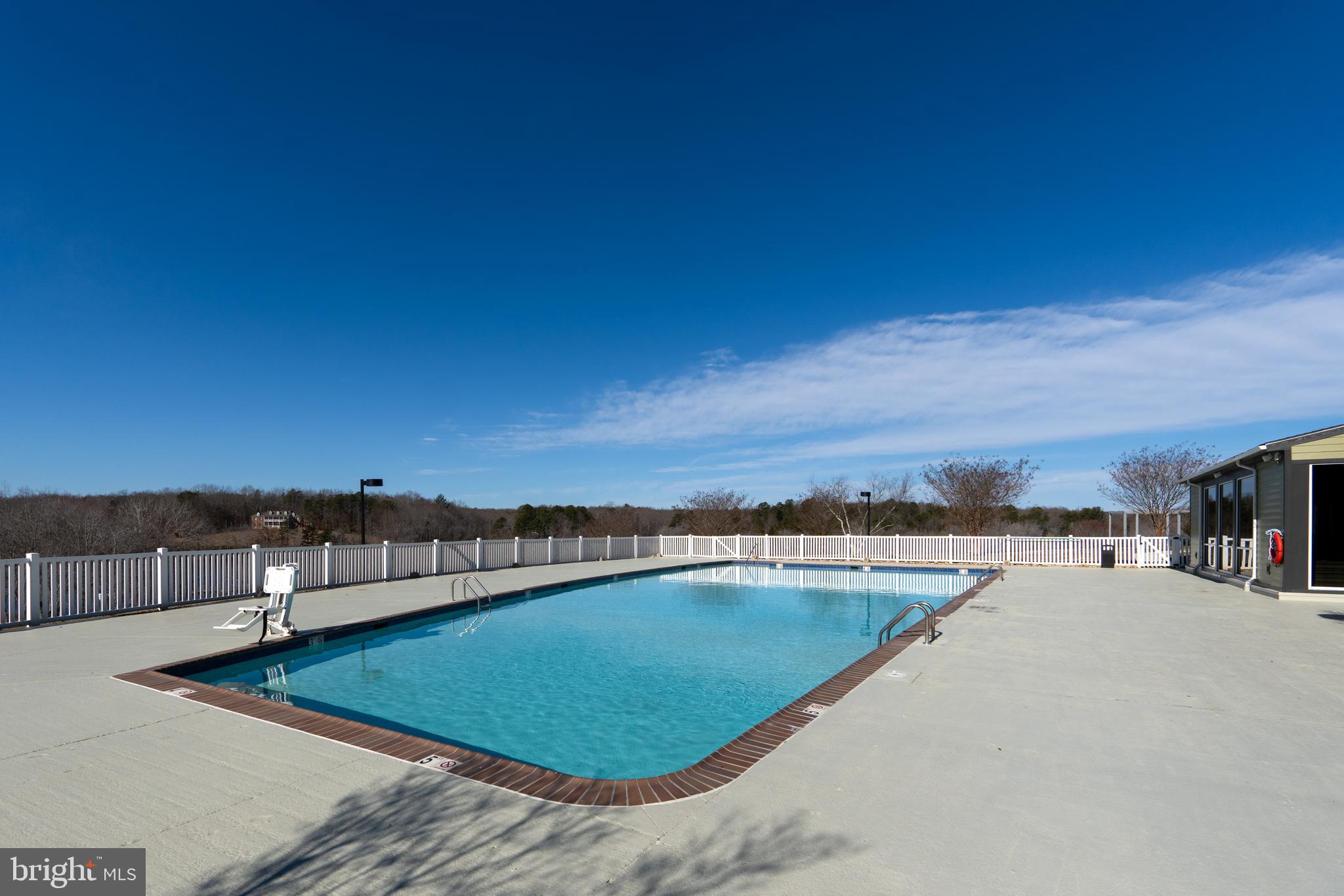 355 Pinehurst Dr