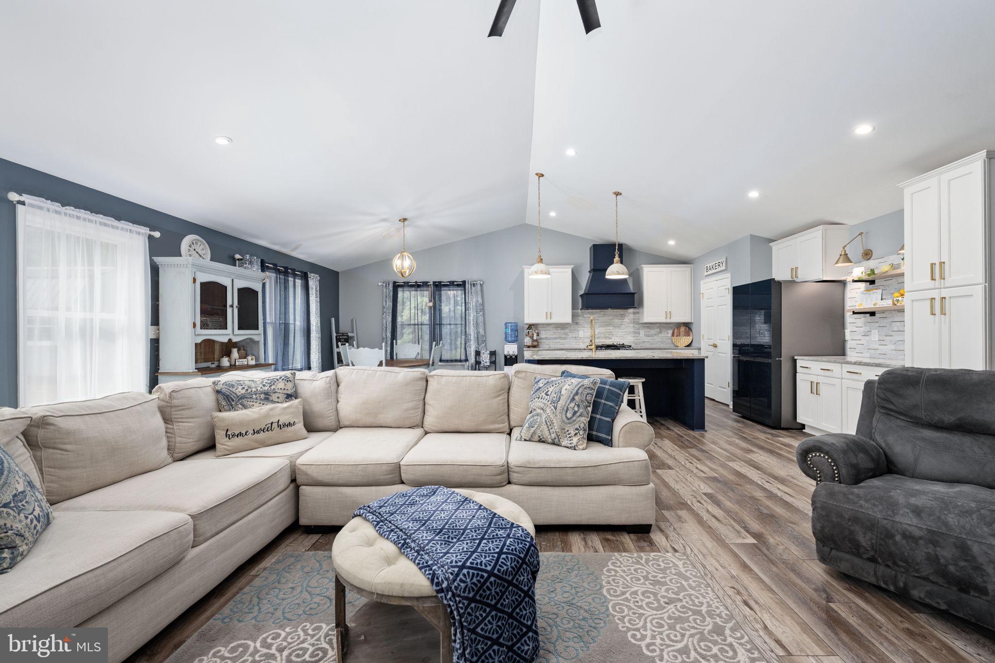 367 Pinehurst