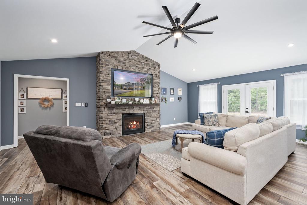 367 Pinehurst