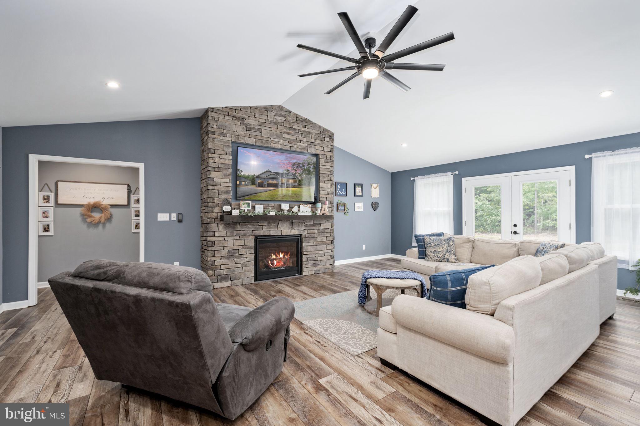 367 Pinehurst