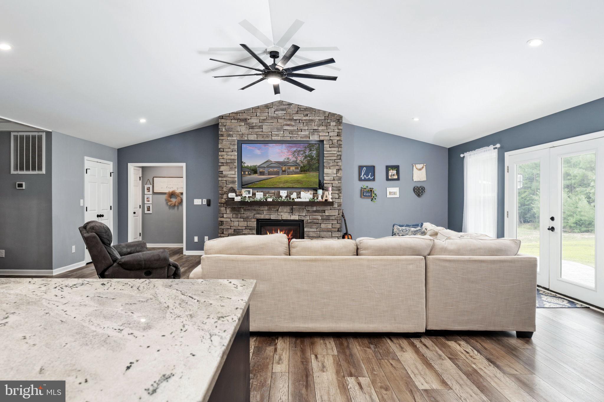 367 Pinehurst