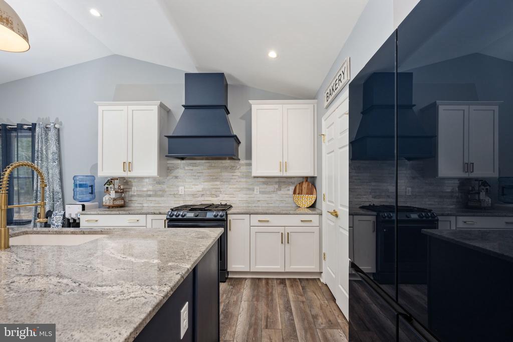 367 Pinehurst