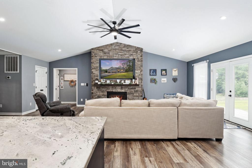 367 Pinehurst