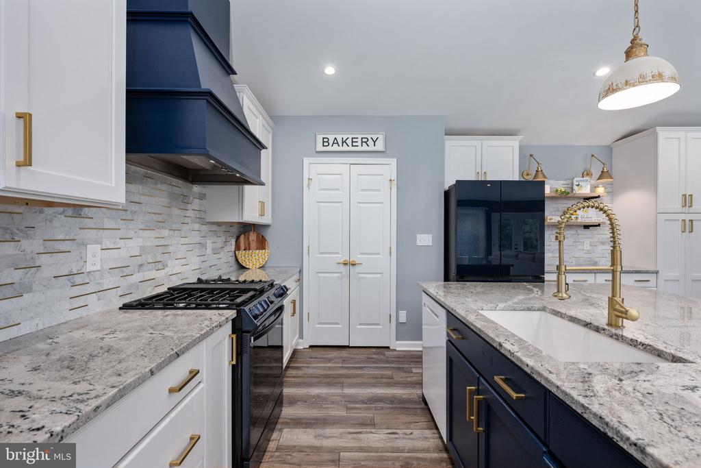 367 Pinehurst