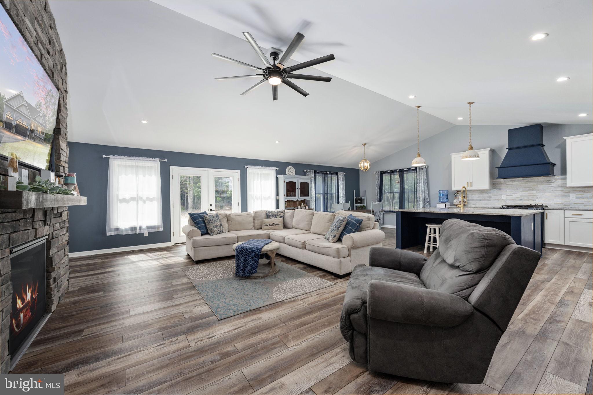 367 Pinehurst