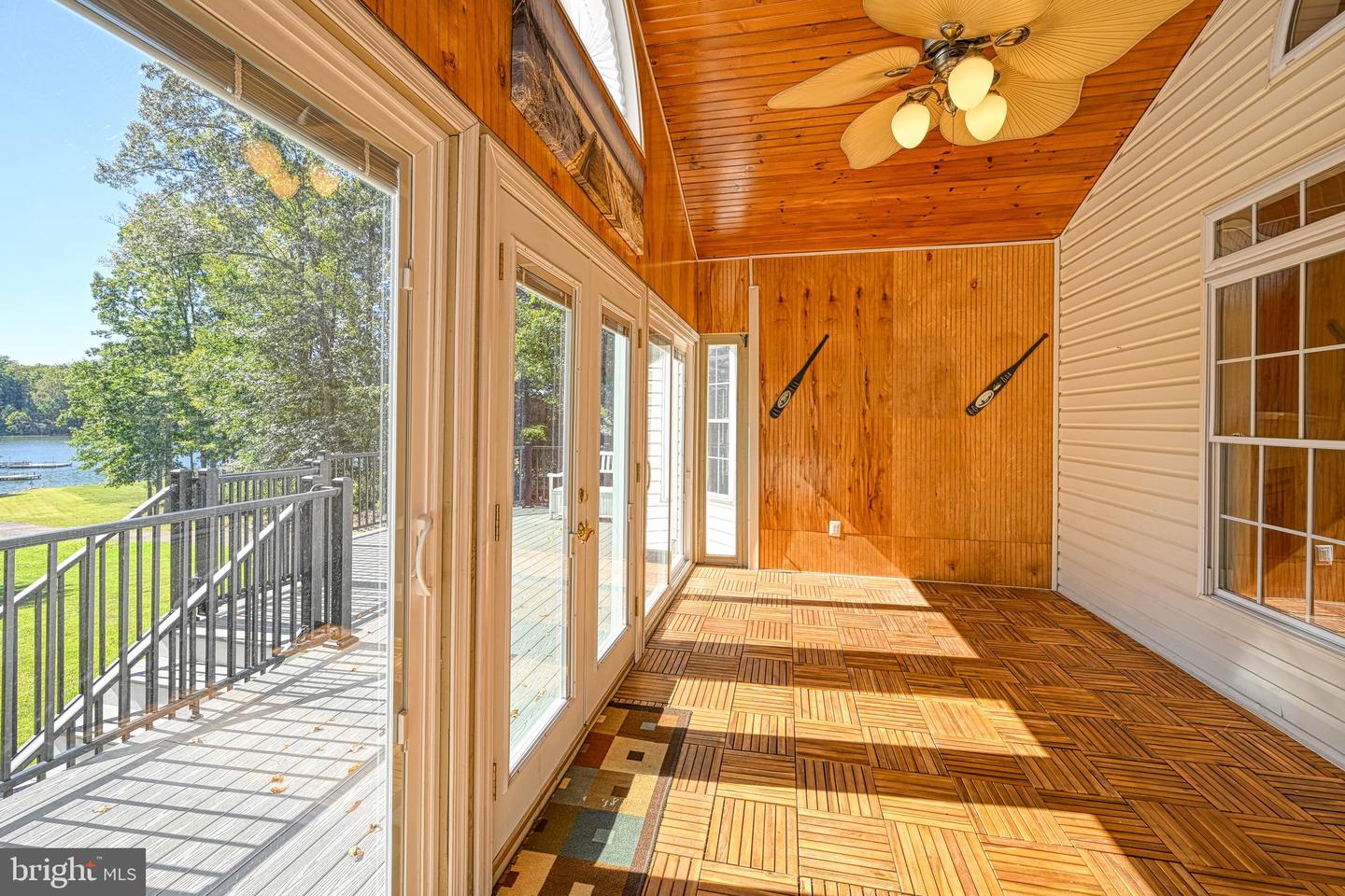 401 Laurelwood Dr