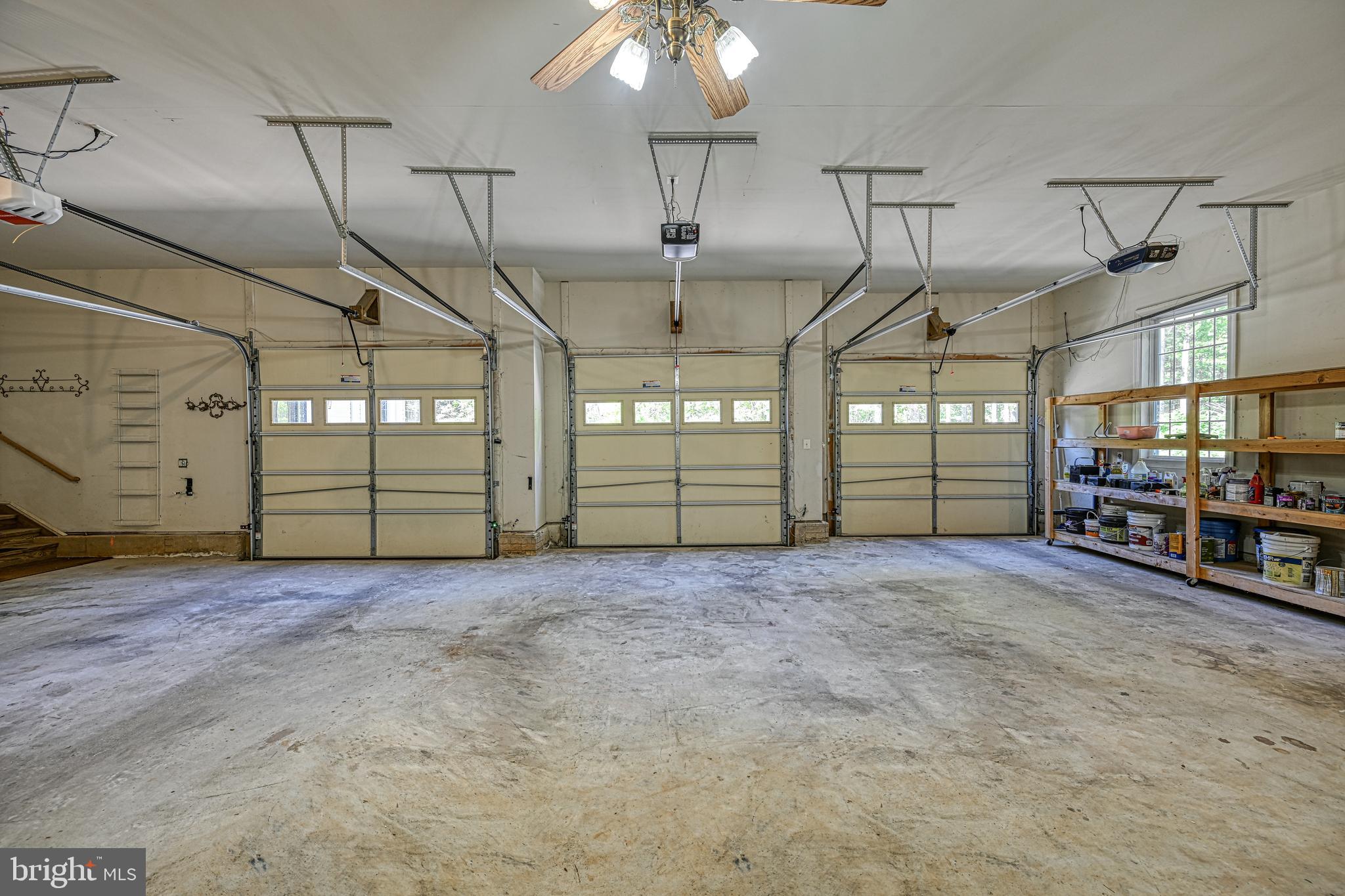 401 Laurelwood Dr