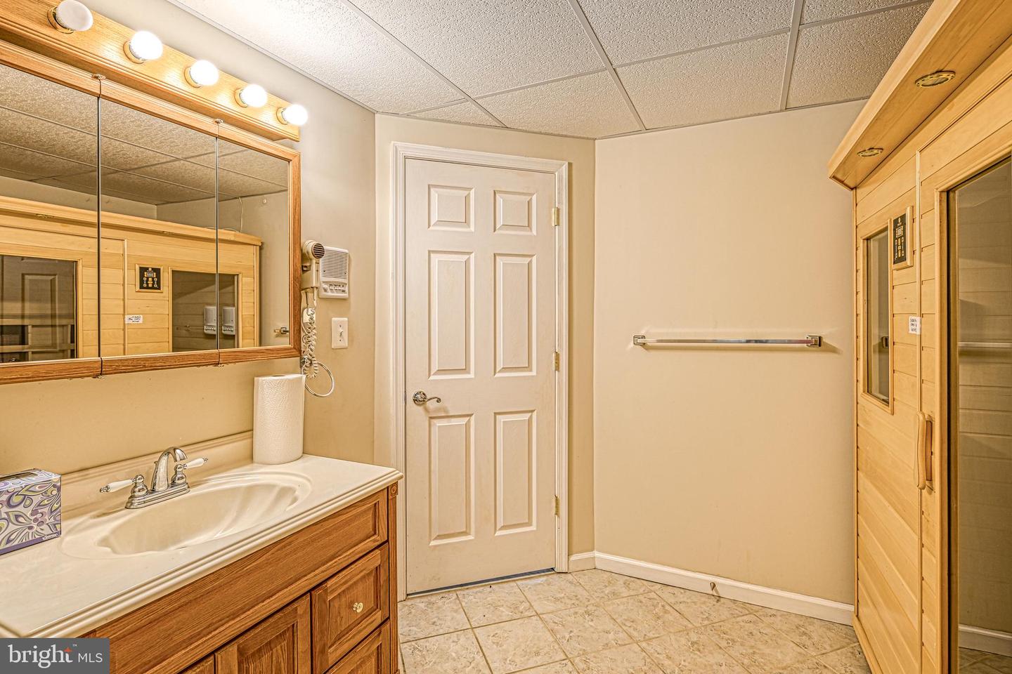 401 Laurelwood Dr