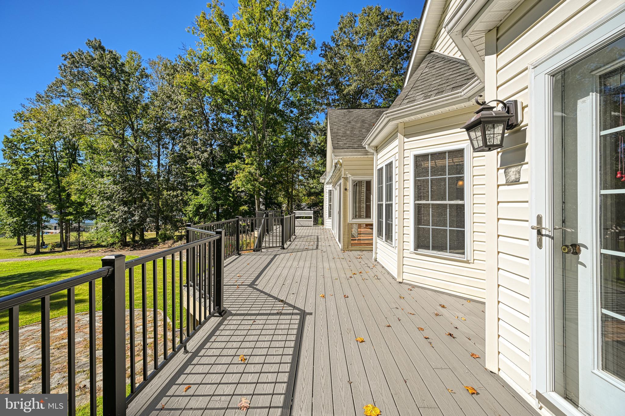 401 Laurelwood Dr