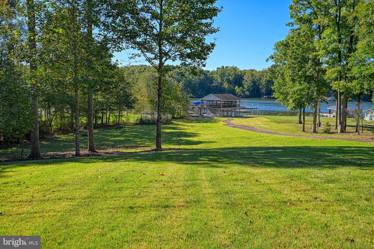 401 Laurelwood Dr