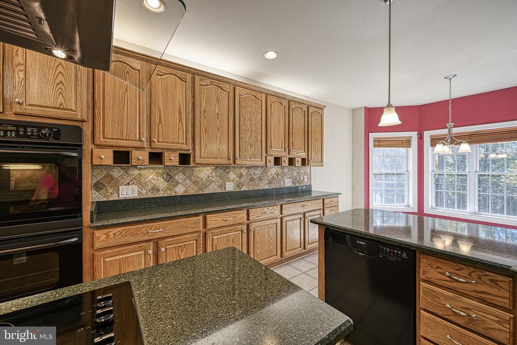 401 Laurelwood Dr