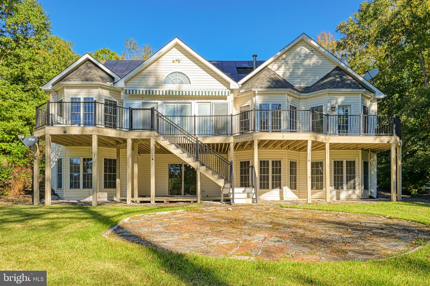 401 Laurelwood Dr