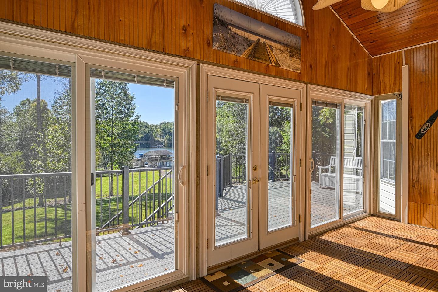 401 Laurelwood Dr