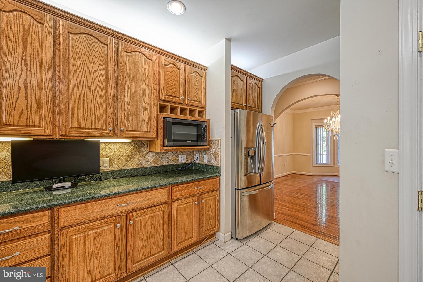 401 Laurelwood Dr