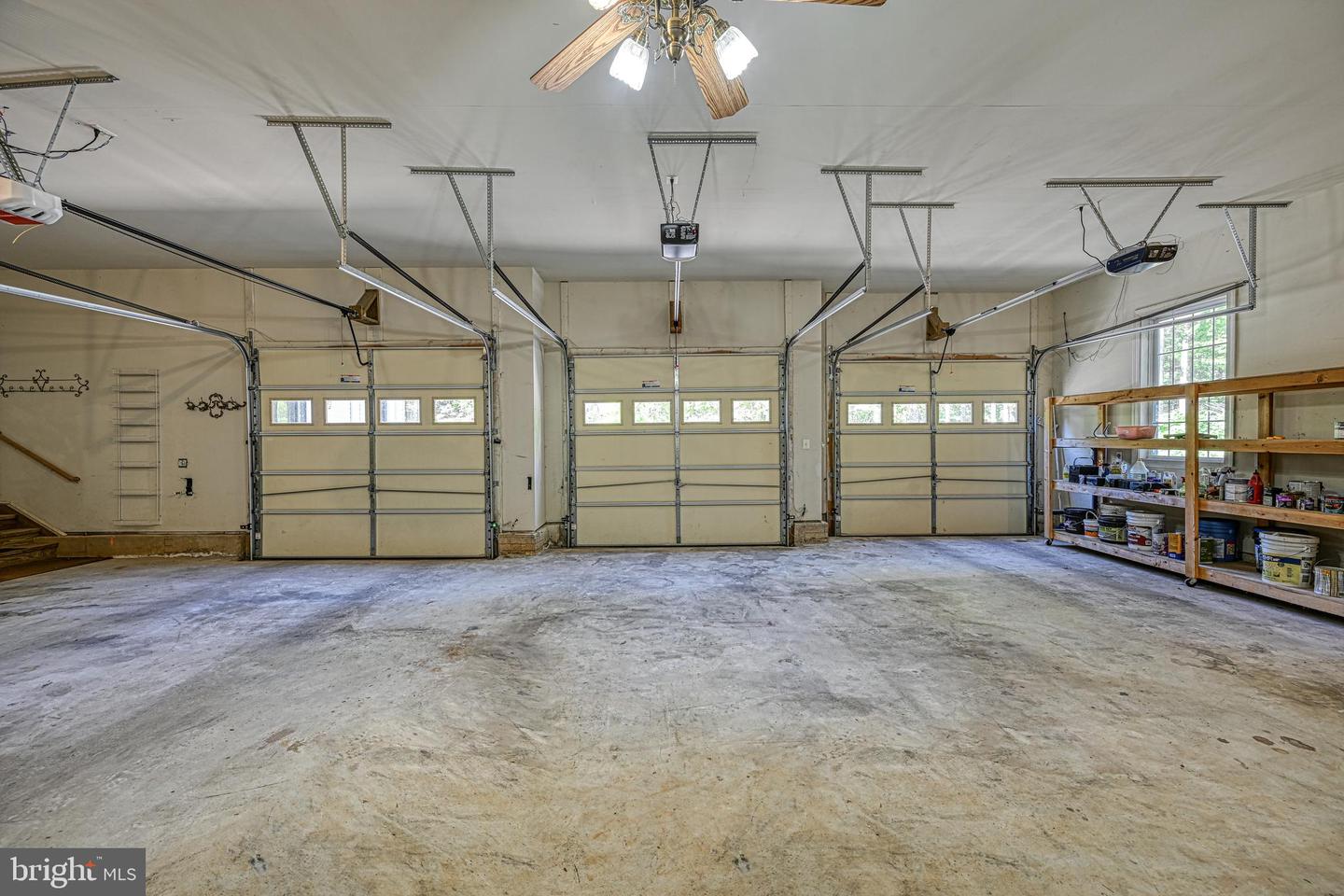 401 Laurelwood Dr