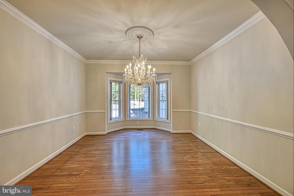 401 Laurelwood Dr