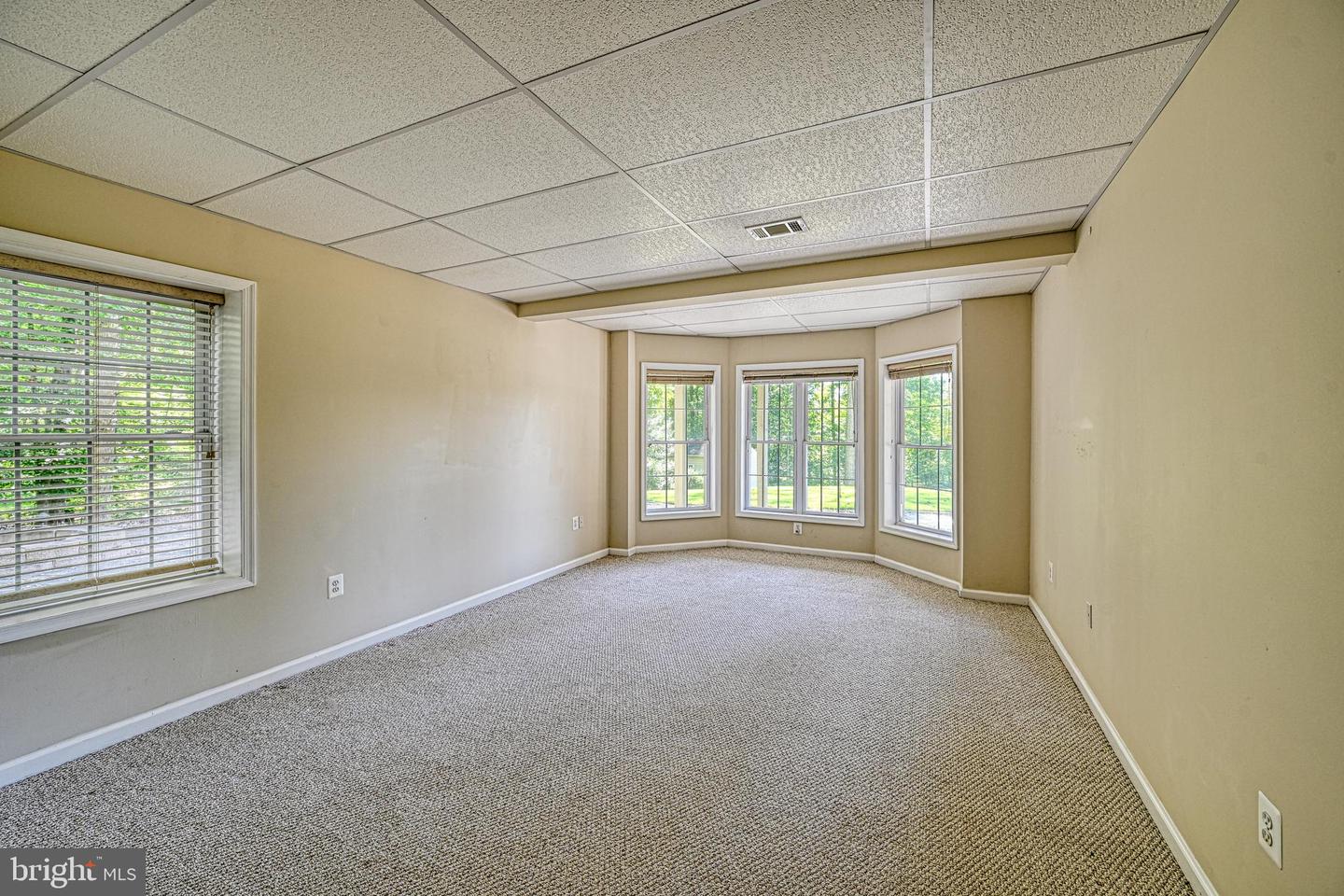 401 Laurelwood Dr