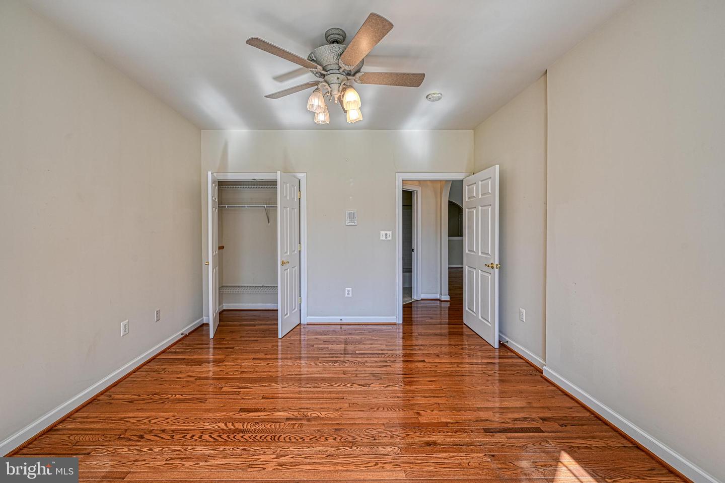 401 Laurelwood Dr