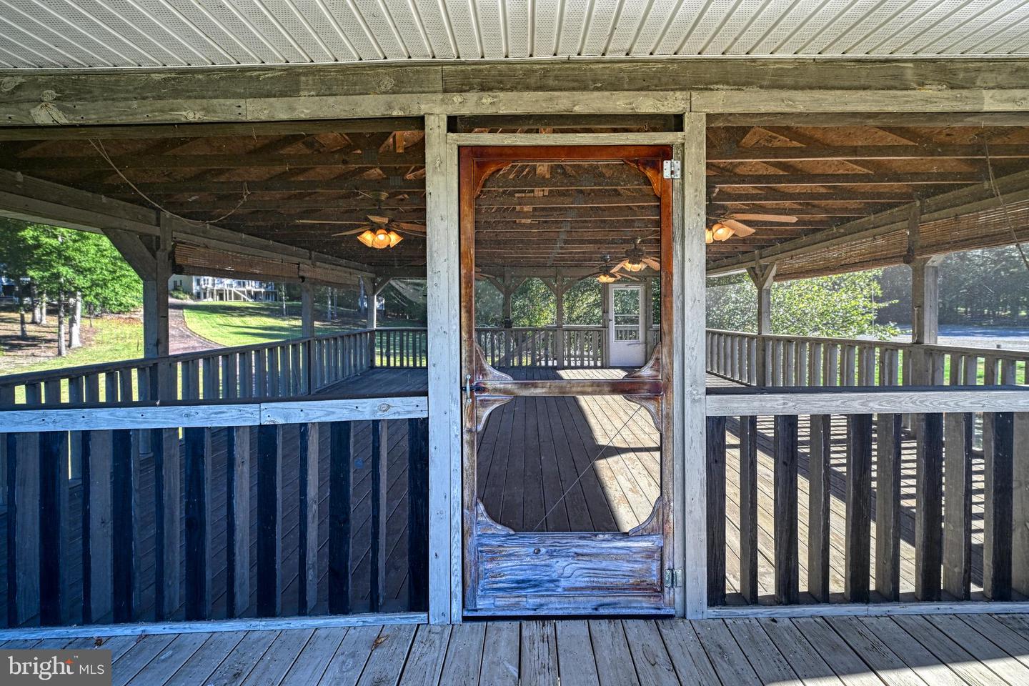 401 Laurelwood Dr