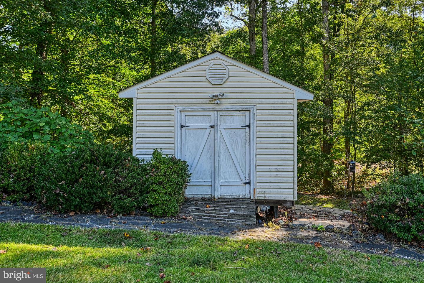 401 Laurelwood Dr