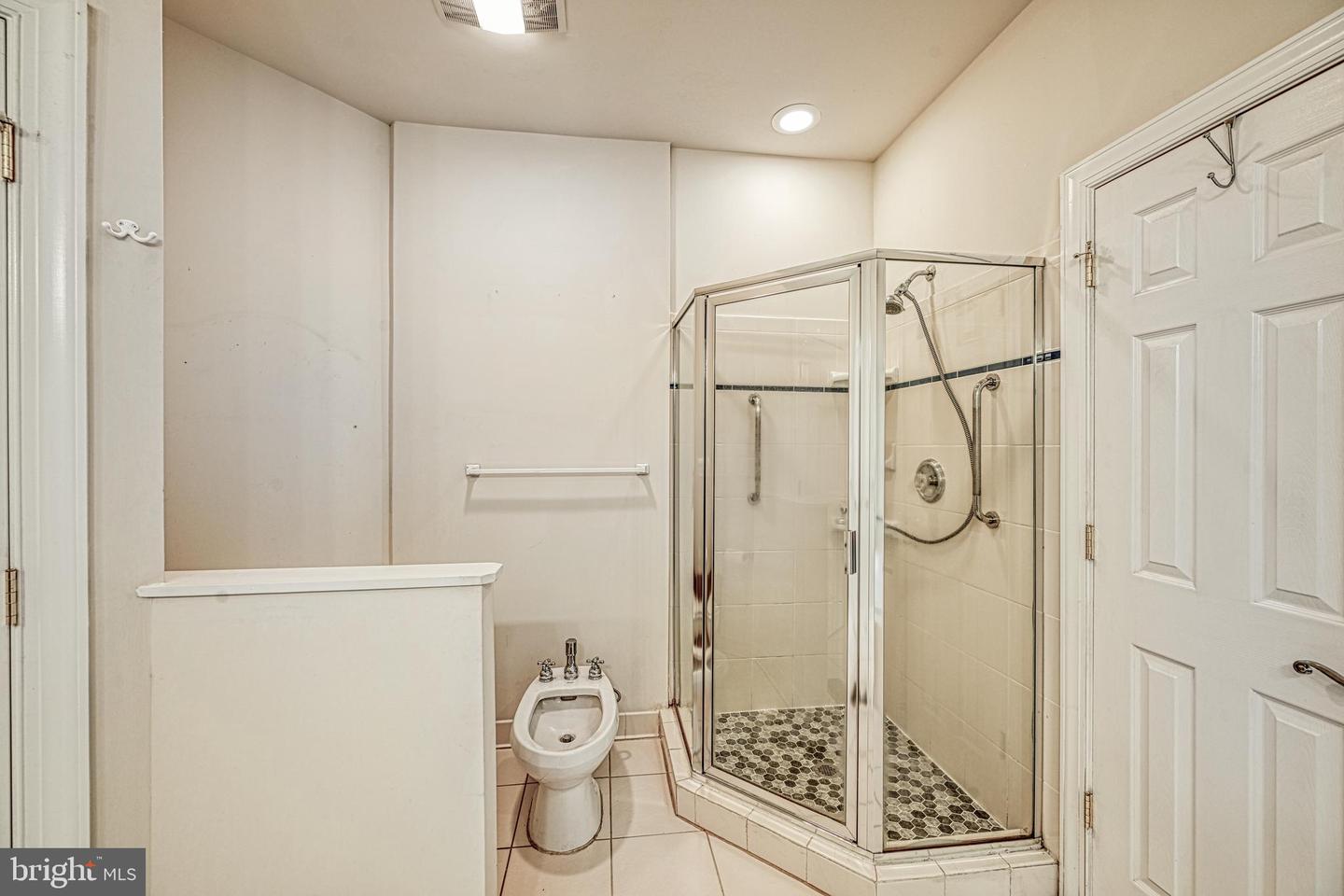 401 Laurelwood Dr