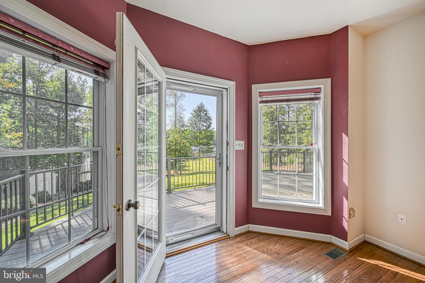 401 Laurelwood Dr