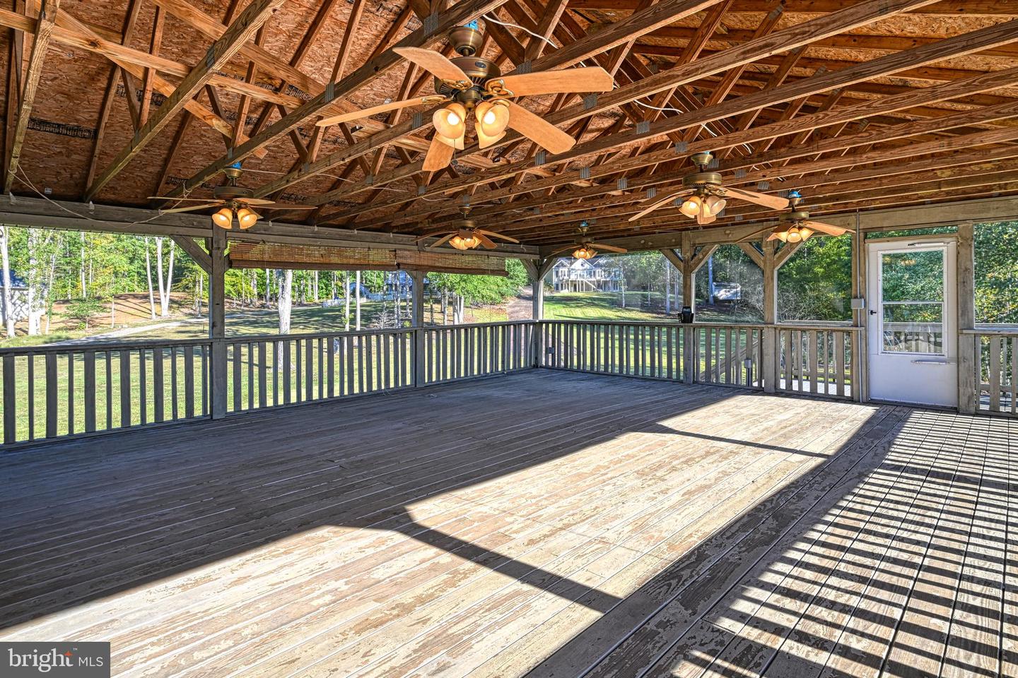 401 Laurelwood Dr